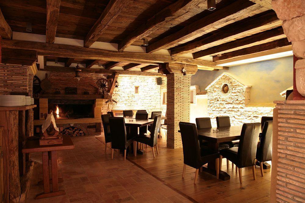 Vilola Bed & Breakfast Zambratija  Exterior photo