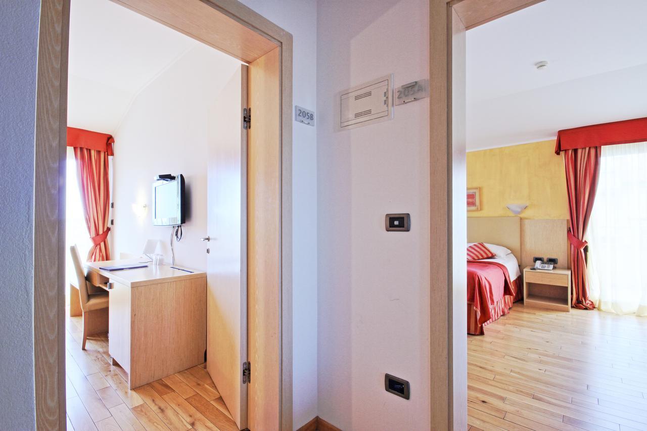 Vilola Bed & Breakfast Zambratija  Exterior photo