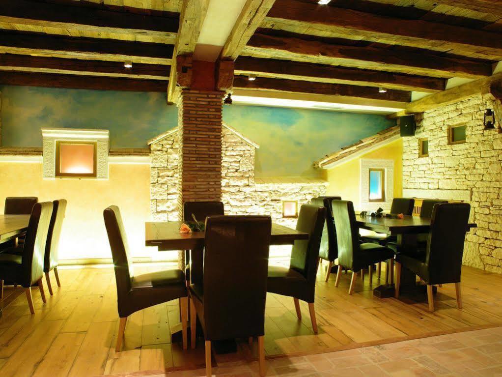 Vilola Bed & Breakfast Zambratija  Exterior photo