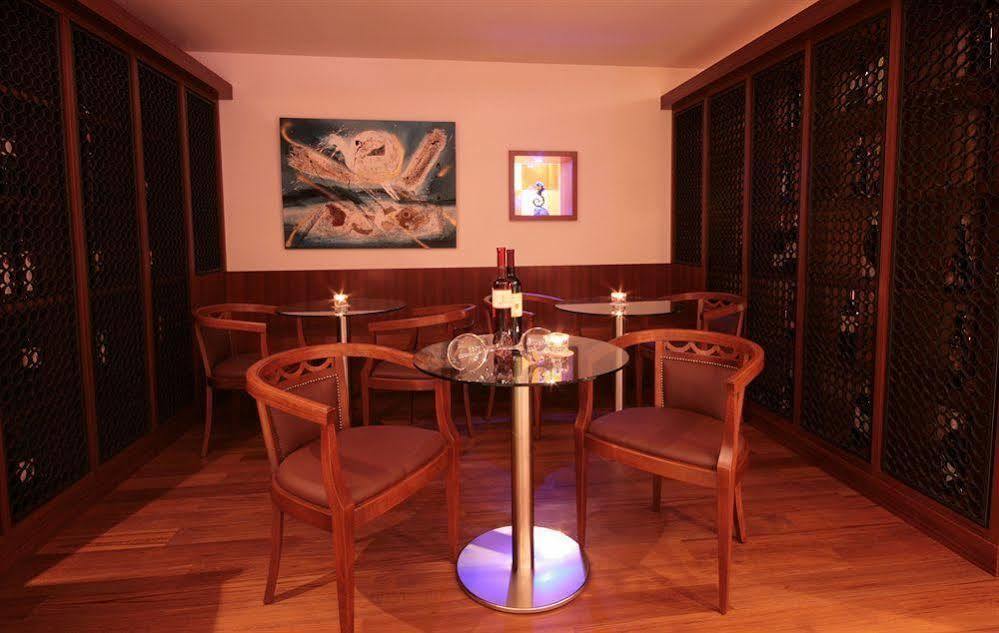 Vilola Bed & Breakfast Zambratija  Exterior photo